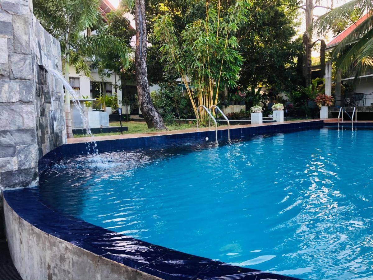 White Land City Hotel Dambulla Eksteriør billede
