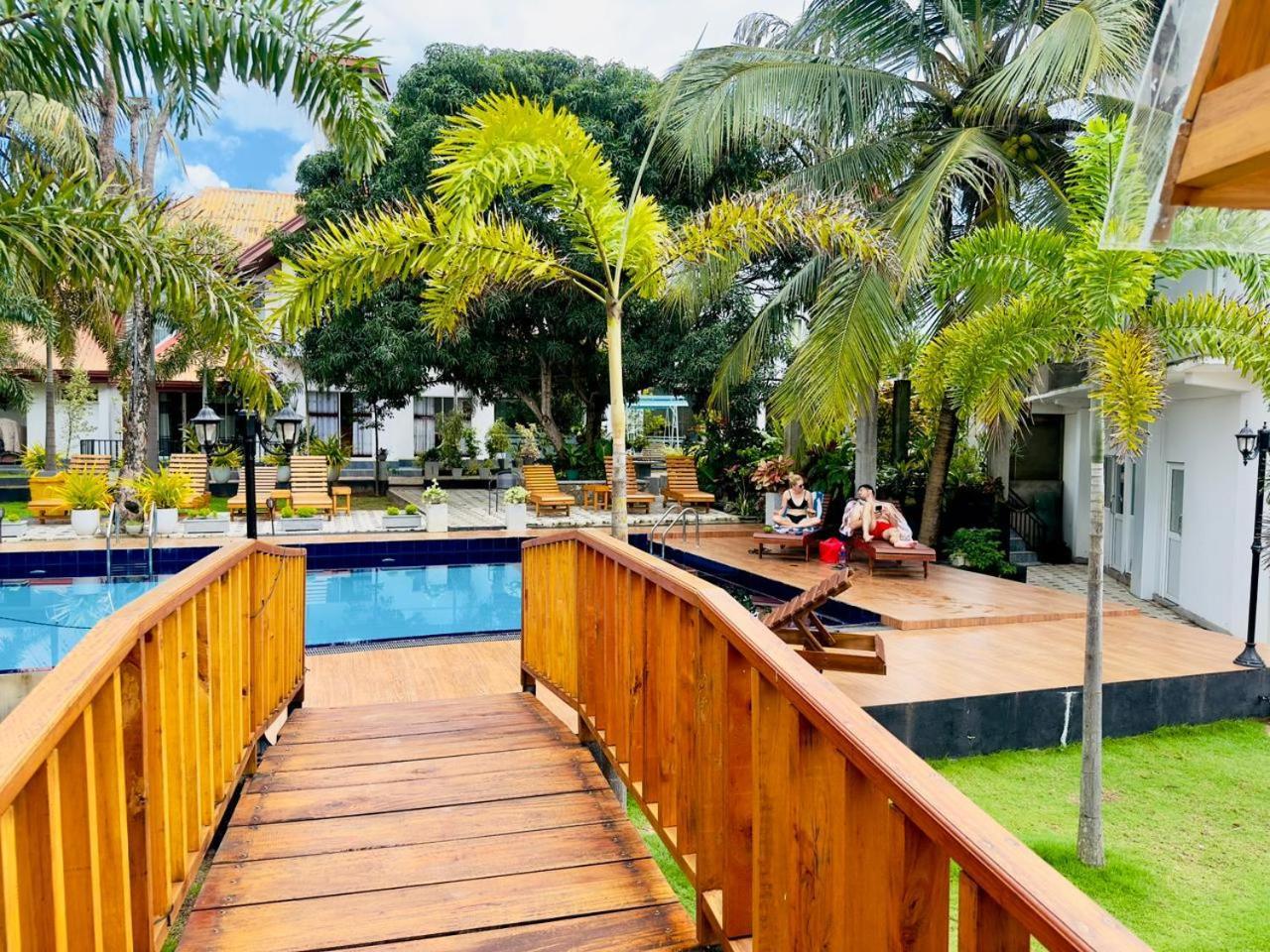 White Land City Hotel Dambulla Eksteriør billede