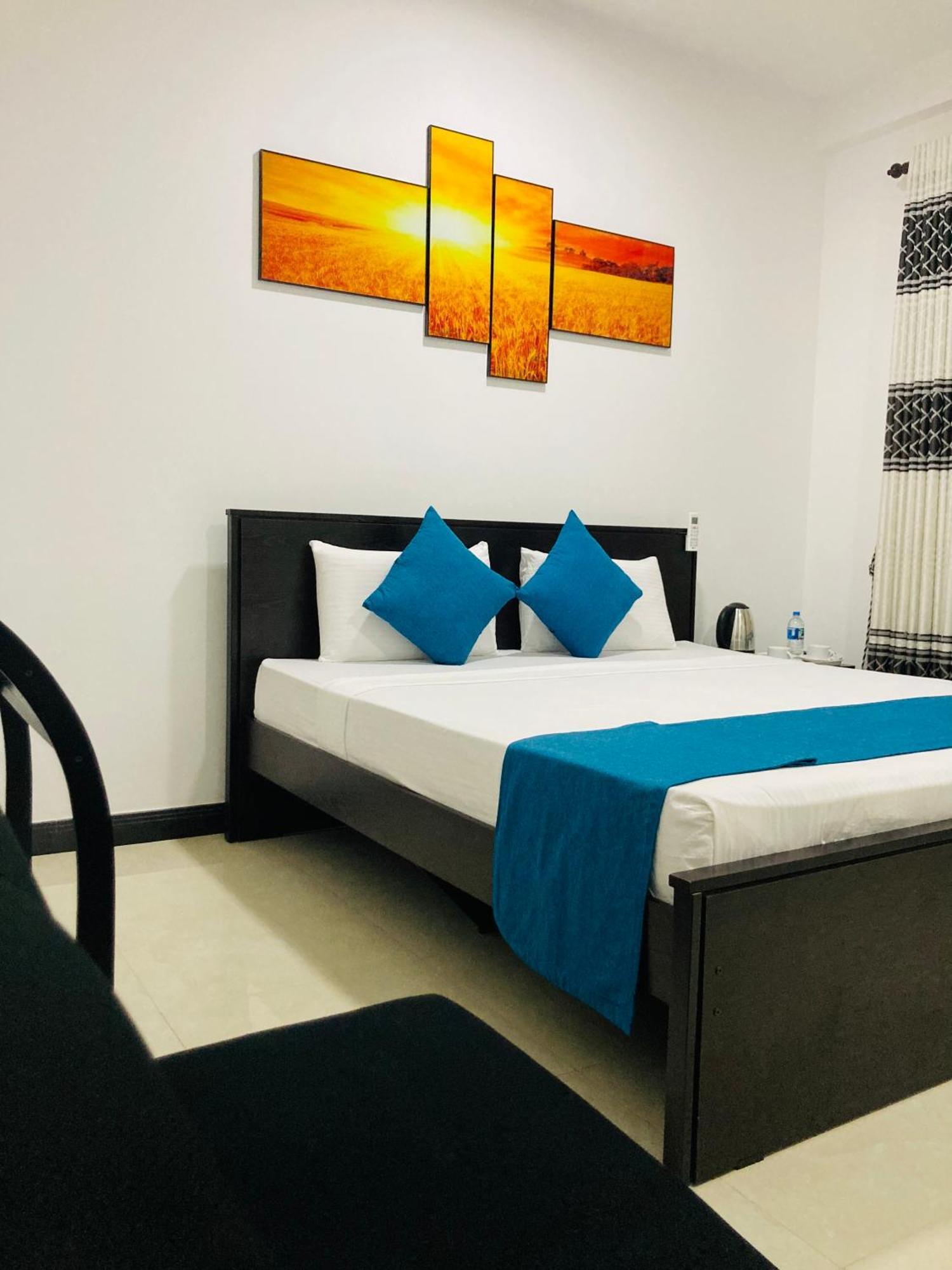 White Land City Hotel Dambulla Eksteriør billede