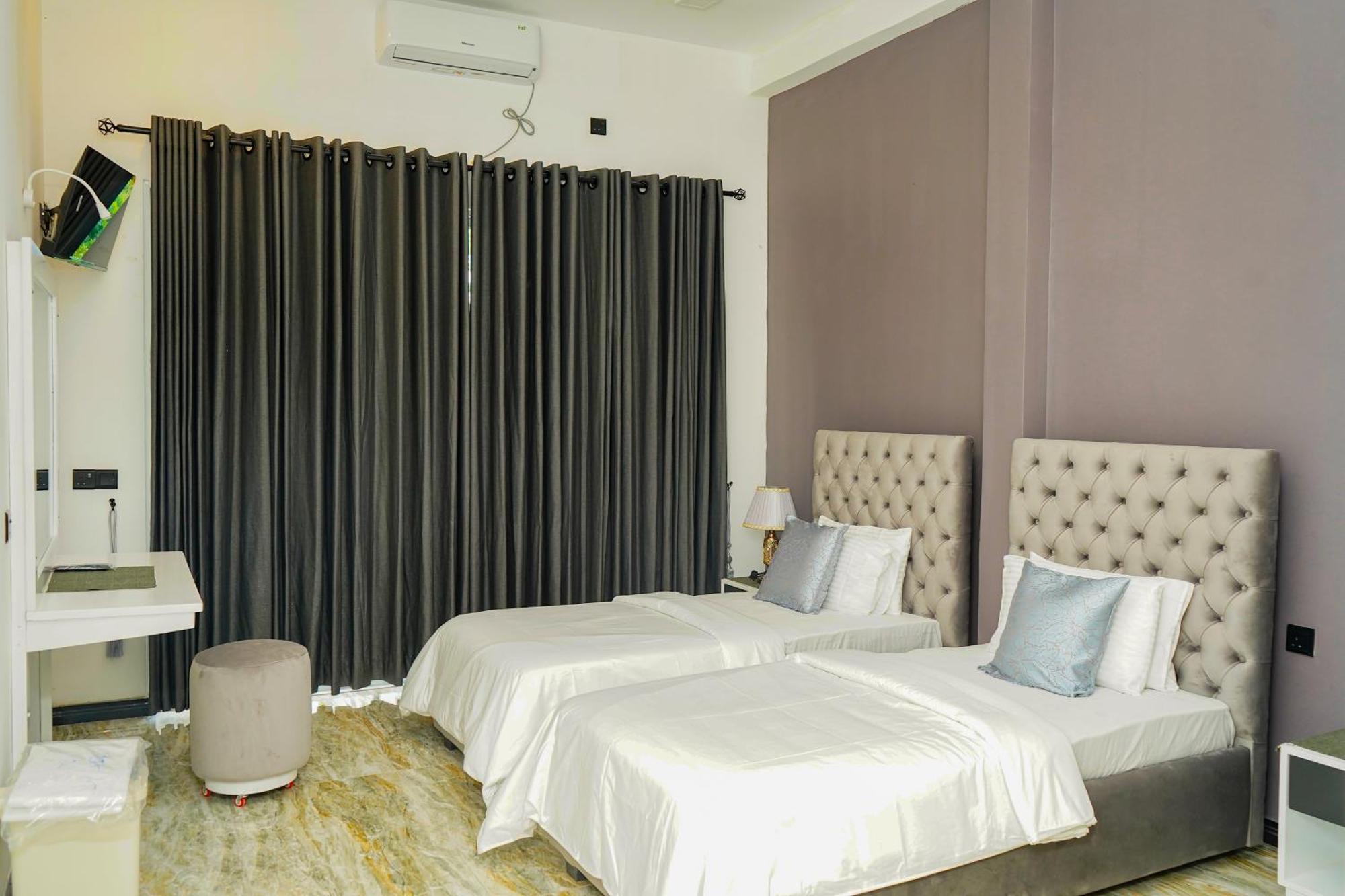 White Land City Hotel Dambulla Eksteriør billede